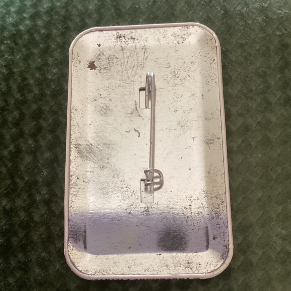 Vintage 1993 What’s Love Got To Do With It Tina Turner Promo Pinback Button - Picture 2 of 4